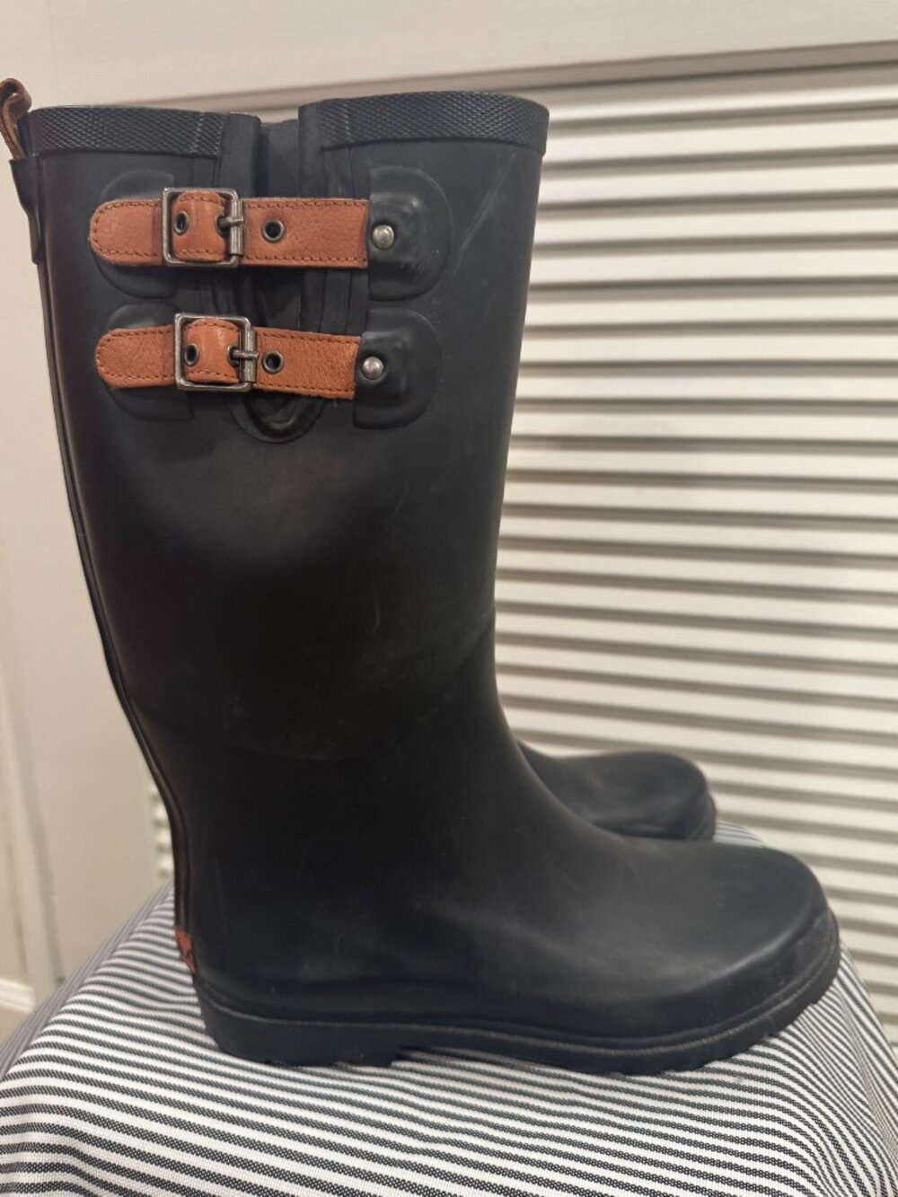 Black Chooka Rain Boots – Size 10
